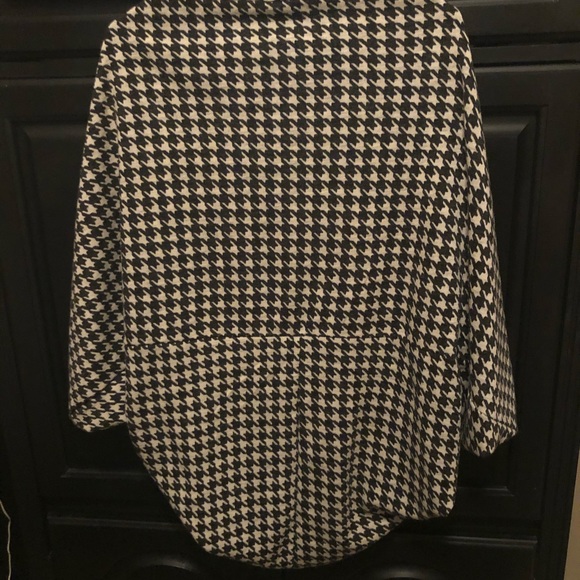 Shaw - Picture 2 of 2